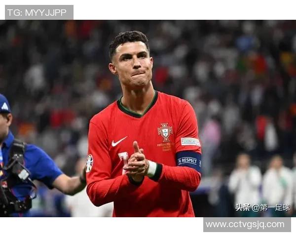 球星路人足球激情对决展现草根力量点燃全民运动热情